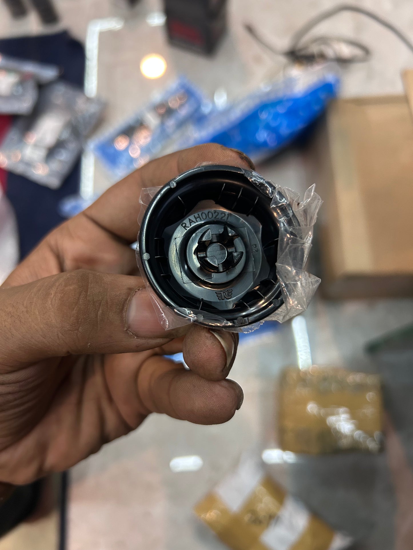 Royal Enfield Steering Cap – RAH00221/B – Genuine OEM for Hunter 350 & Meteor 350 (J-Series)