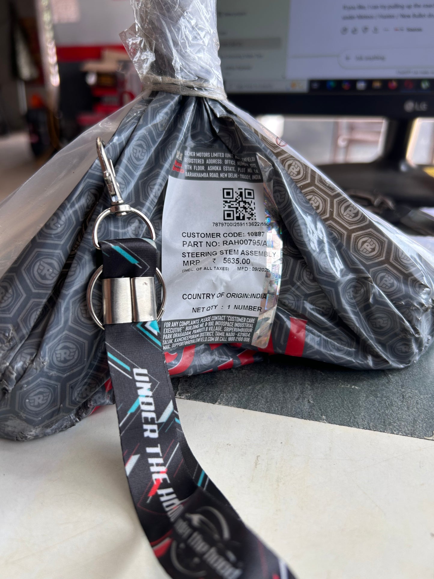 Royal Enfield Steering Stem Assembly – Interceptor 650 (RAH00795/A) | OEM Lower Yoke + Stem