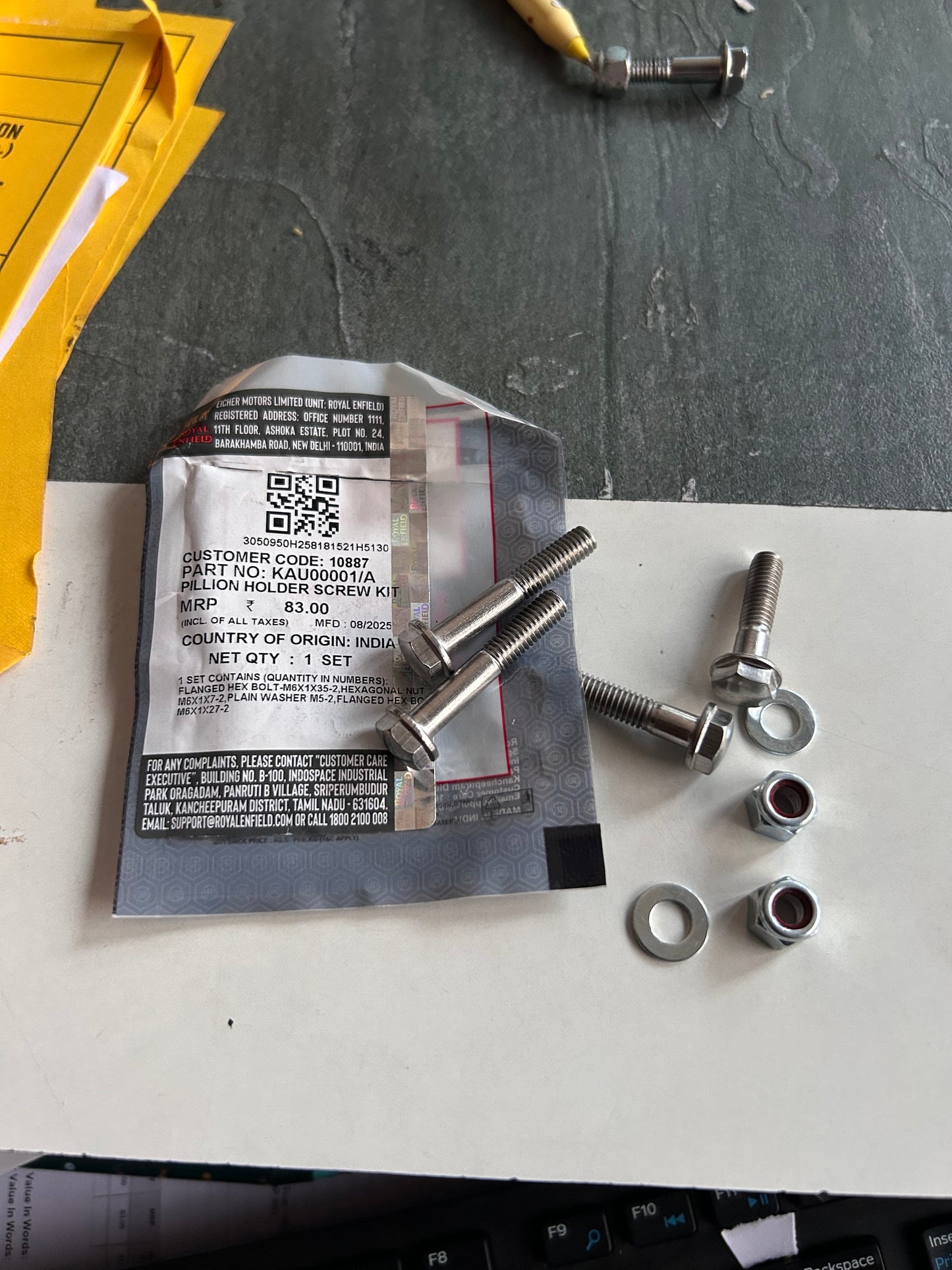 Royal Enfield Pillion Holder Screw Kit – KAU00001/A | OEM Mounting Bolts for Classic 350, Classic 500, Standard 350 & Electra (UCE Models)