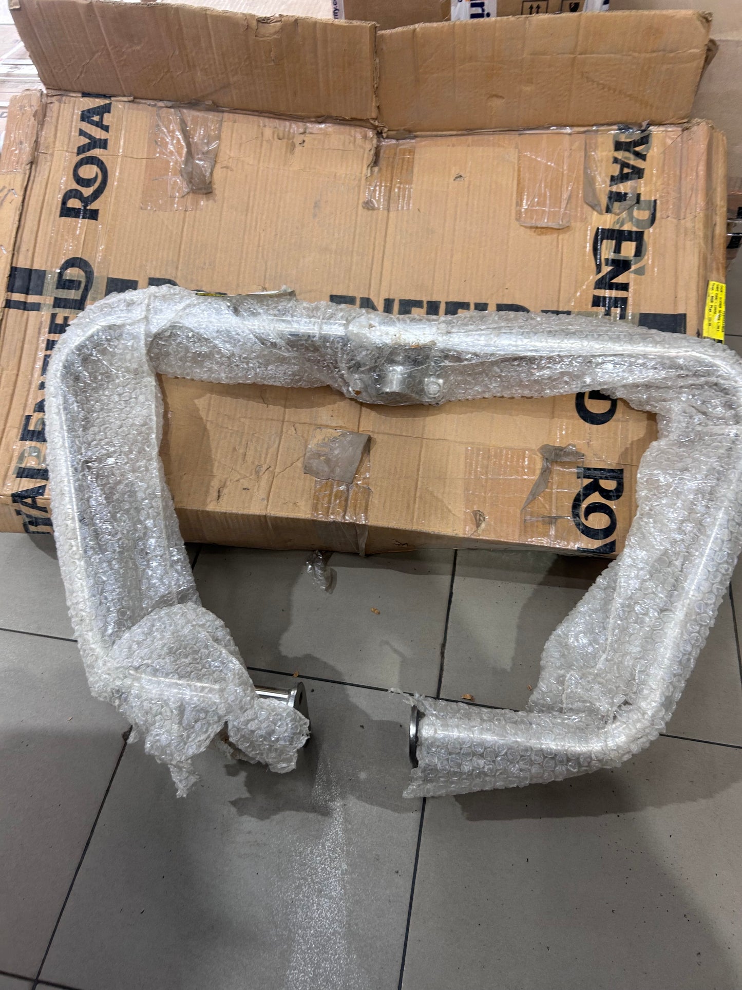 Royal Enfield 1760061/E – Silver Trapezium Engine Guard (Kit 1990635) | OEM GMA Crash Bar for Classic 350/500 UCE, Bullet 350/500, Electra 350, Trials 350/500