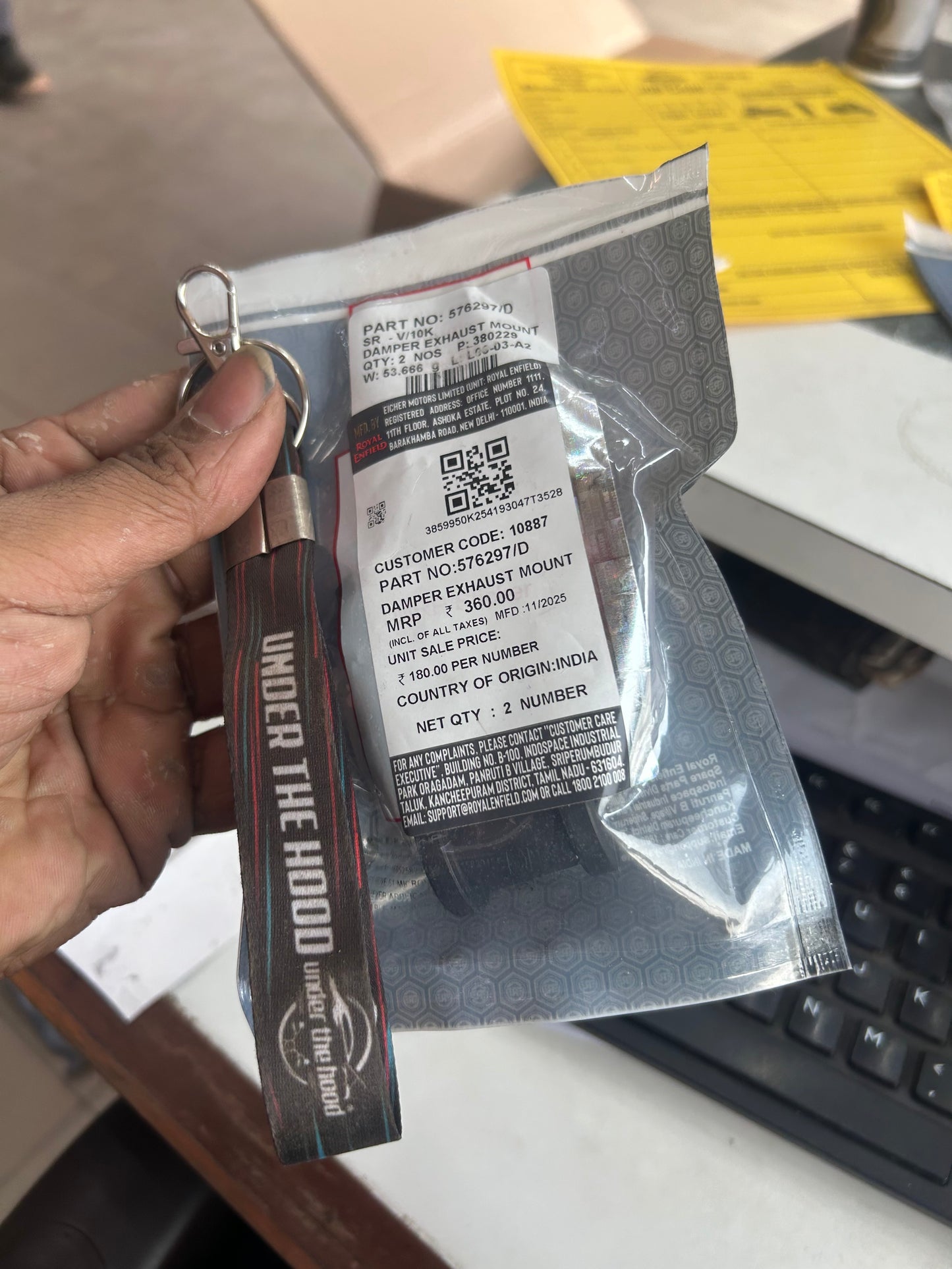 Royal Enfield 576297/D – Damper Exhaust Mount (Exhaust Rubber Hanger / Silenbloc) for Interceptor 650, Continental GT 650 & Super Meteor 650