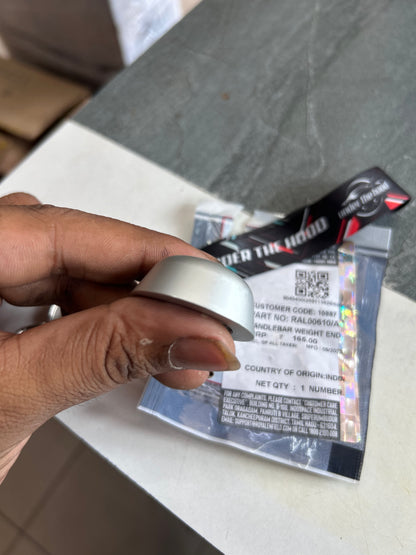 RAL00610/A – Genuine Royal Enfield Handlebar Weight End for Continental GT 650 (BS6)