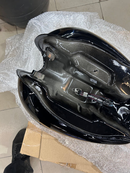 Fuel Tank With Sticker STD Black GPTECH BVI for Bullet 350 UCE KS/ES – Genuine Royal Enfield 866130