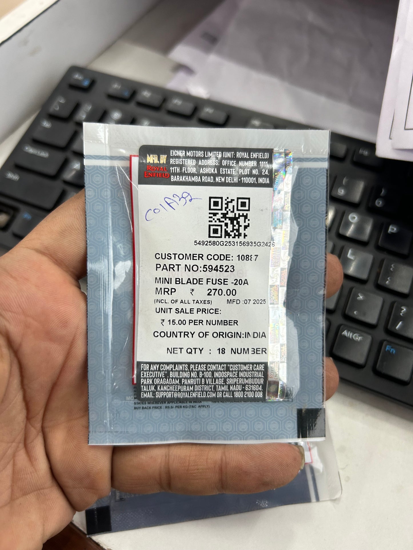 Royal Enfield Mini Blade Fuse Set (OEM) – 594523 (20A), 594524 (15A), 594525 (10A) – Bullet, Classic, Meteor, Interceptor, GT, Himalayan