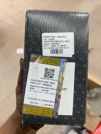 Royal Enfield 148486 – Trafficator Assembly with Bulb (FRH/RLH) Compatible with Interceptor 650 & Continental GT 650 Genuine OEM Part