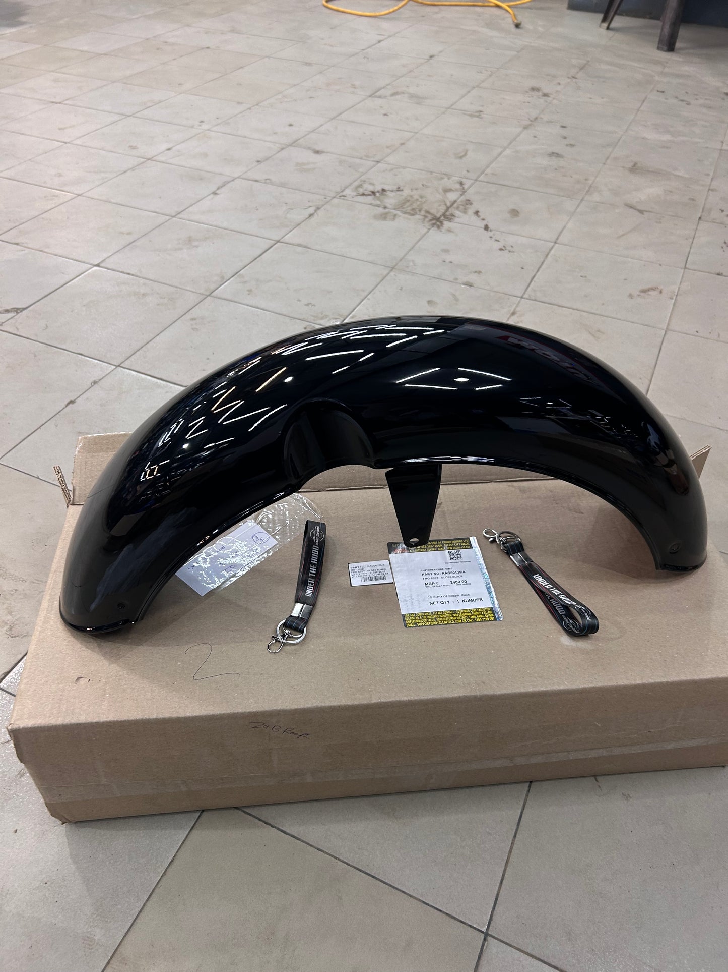 Genuine Royal Enfield RAG00135/A Front Mudguard Assembly – Gloss Black – Classic 350 Reborn (J-Serie