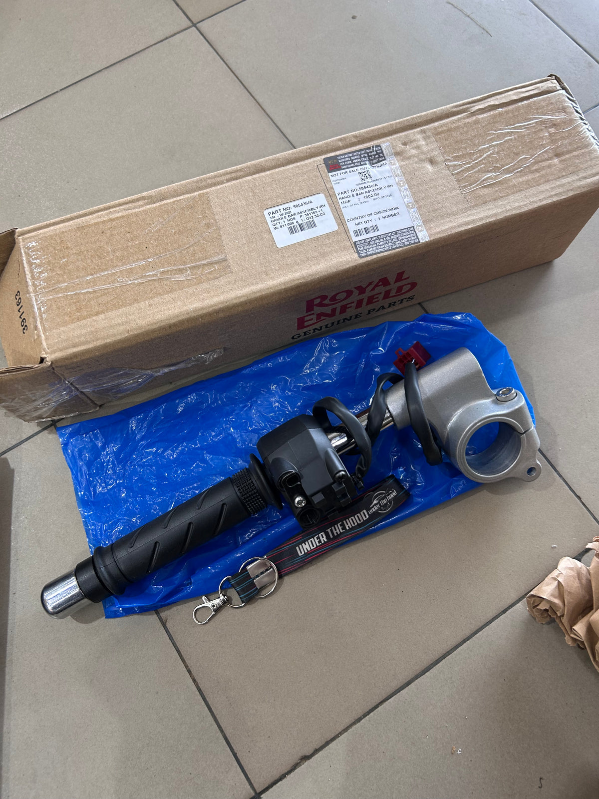 Royal Enfield Continental GT 535 BS4 Right Handlebar Assembly – Genuine OEM – 585436/A