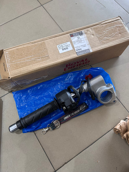 Royal Enfield Continental GT 535 BS4 Right Handlebar Assembly – Genuine OEM – 585436/A