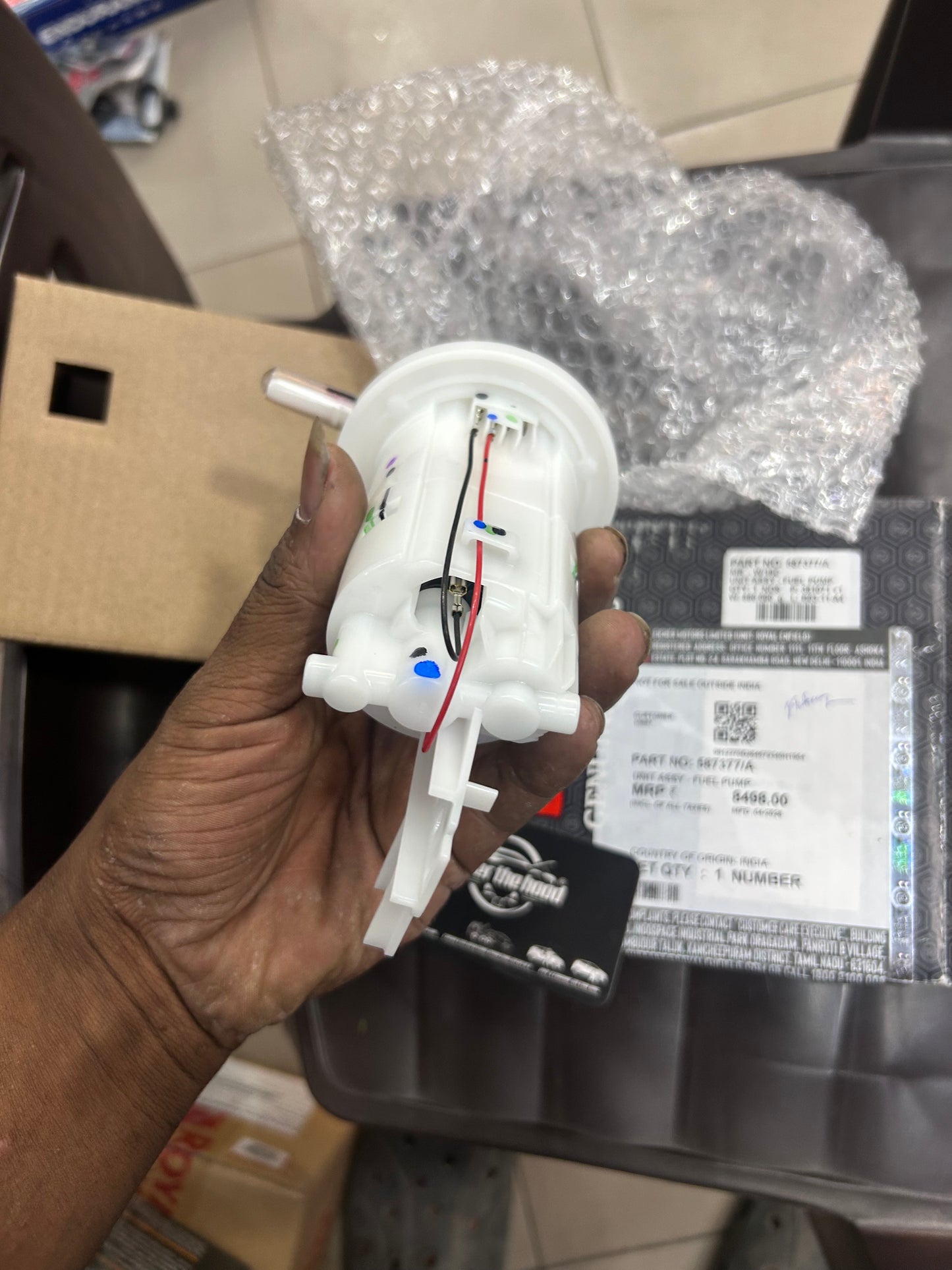 Royal Enfield 587377/A – Fuel Pump Assembly (EFI) for Himalayan, Scram 411, Classic 500, Thunderbird 500, Bullet 500, GT 535 (BS4 Models)