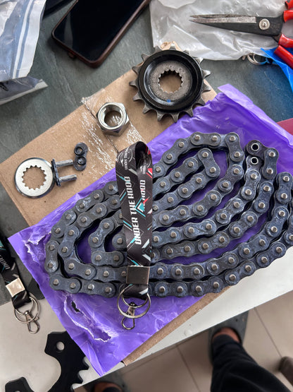 KAA00059/A – Chain & Sprocket Kit for Royal Enfield Hunter 350, Meteor 350 & Classic Reborn 350