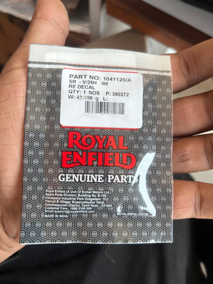 Royal Enfield 1041120/A – Tank Decal Badge (Green-Gold, “Made Like a Gun”) – Classic 350 BS4