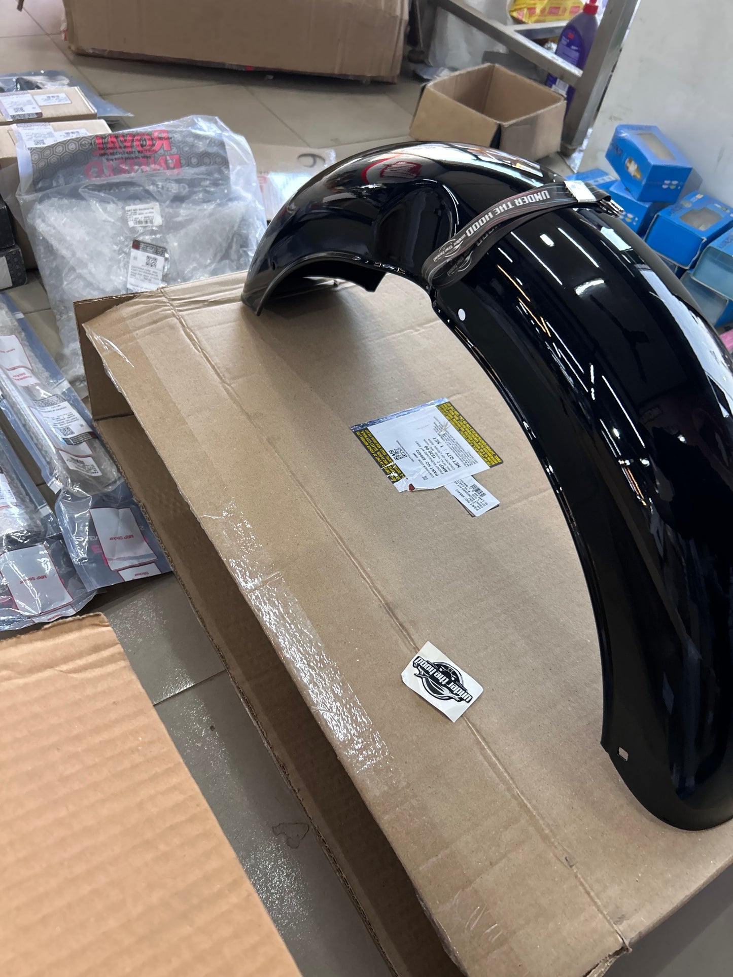 Royal Enfield 888402 Front Mudguard Kit Assembly (Black) – Bullet / Standard 350 UCE (OEM Genuine)
