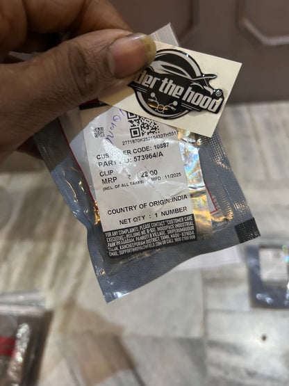 573964/A – Clip, Breather / Small Service Clip for Classic 350 & Classic 500 UCE, Bullet 350/500 UCE, Electra 350 UCE (ES), Thunderbird 350/500 (UCE), Continental GT 535, Himalayan 411 (SAP/PAI hoses) – Genuine Royal Enfield