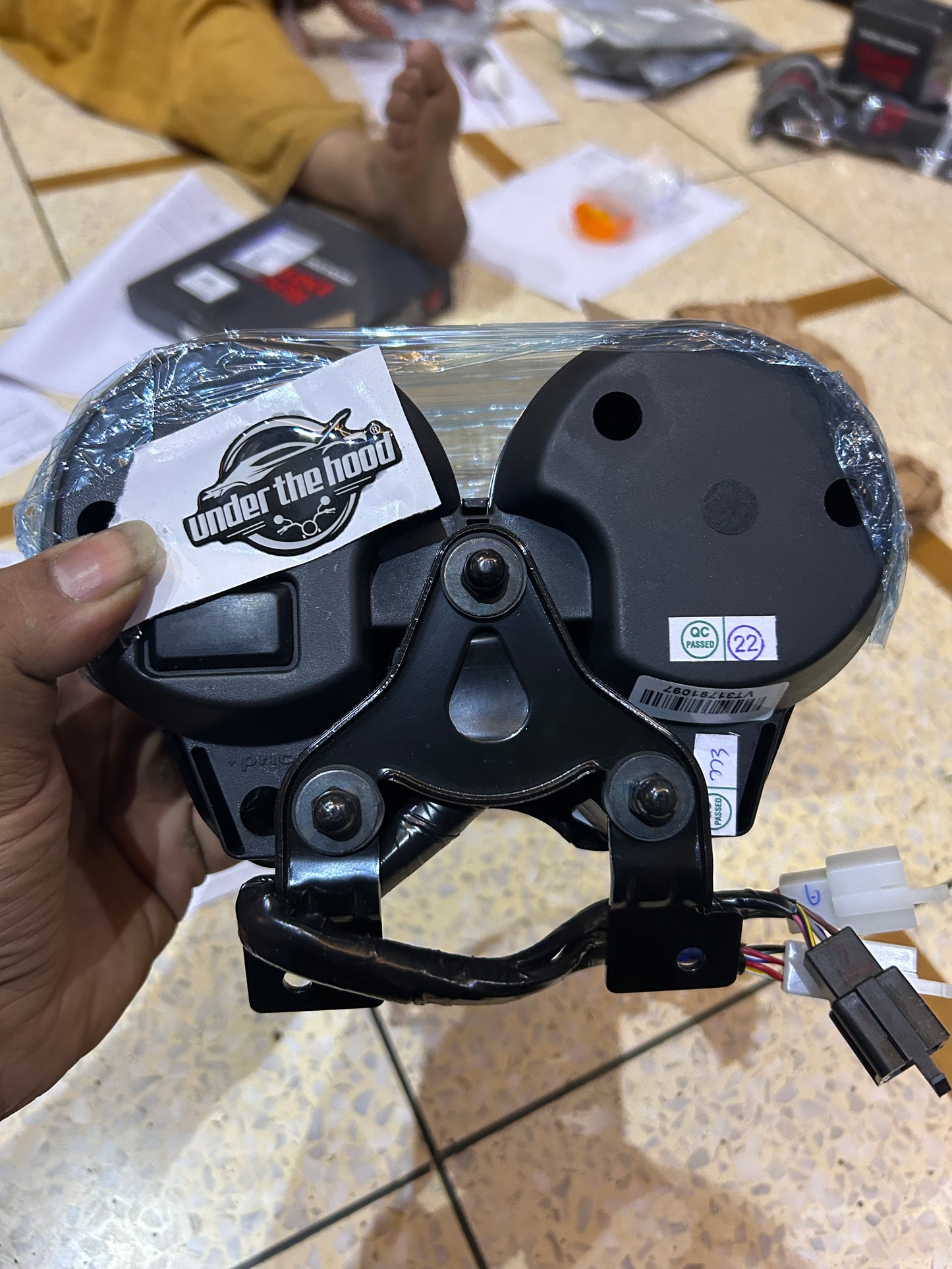 Royal Enfield Thunderbird 350 Instrument Cluster Assembly VT-31 – 1040258/A | OEM Speedometer Console (2010–2019, BS3 & BS4 UCE)