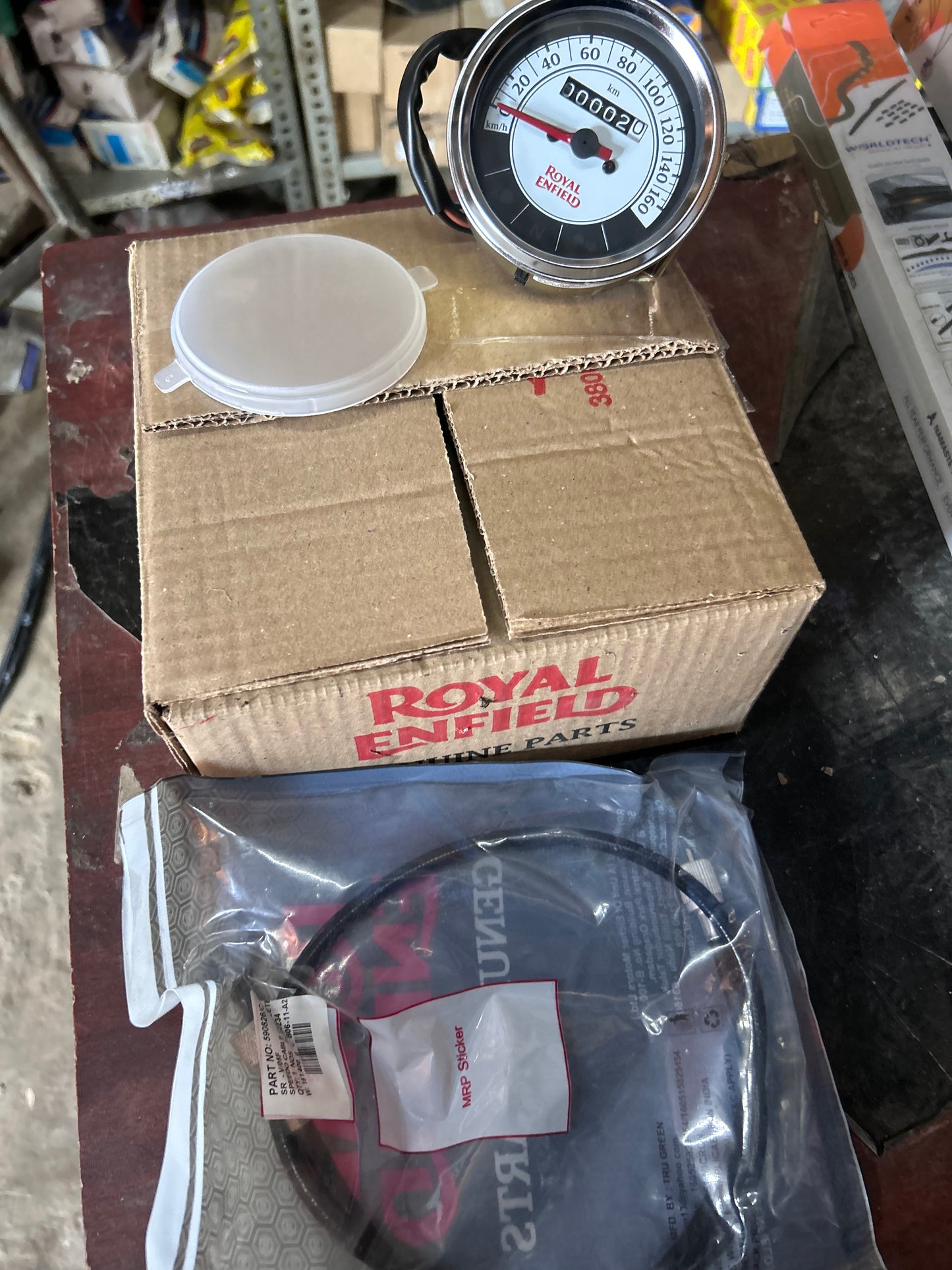 Royal Enfield KAN00006/A – Speedometer Kit for Classic 350 (BS4/BS3)