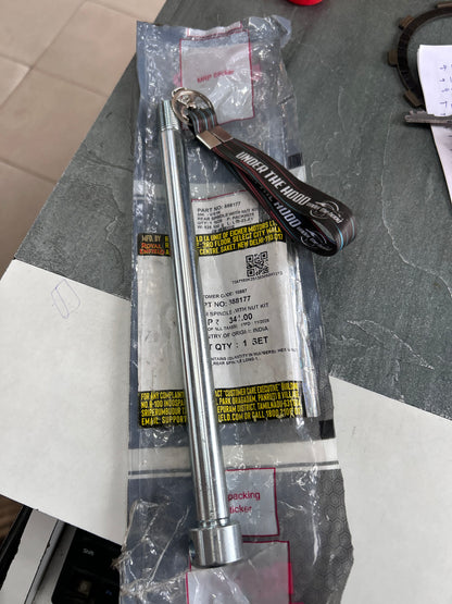 Royal Enfield Rear Spindle with Nut Kit – UCE Classic / Bullet / Electra / Thunderbird 350 & 500 – Part No. 888177
