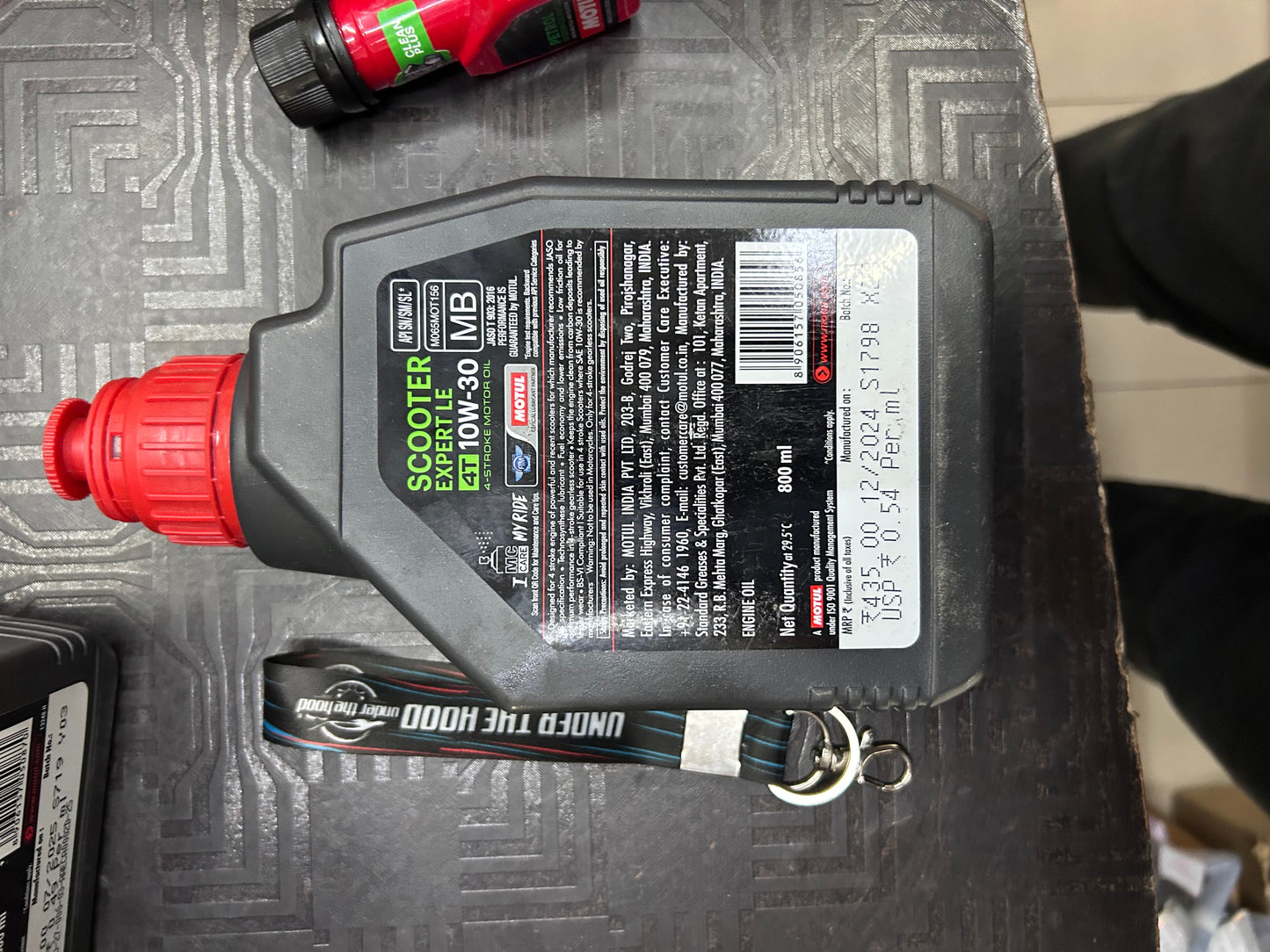 Motul Scooter Expert LE 10W-30 Semi-Synthetic Engine Oil – Technosynthese® (600ml / 800ml, API SN, JASO MB)