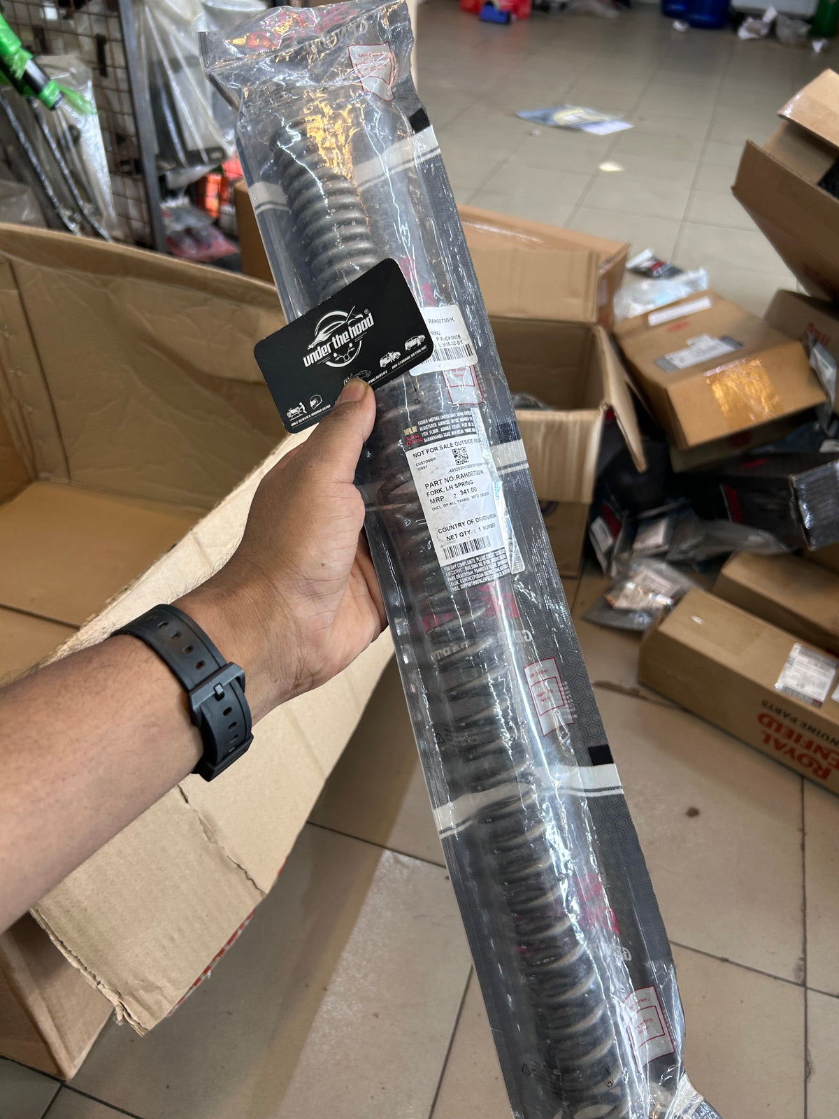Royal Enfield Left-Hand Fork Spring RAH00700/K | Super Meteor 650 Front Suspension