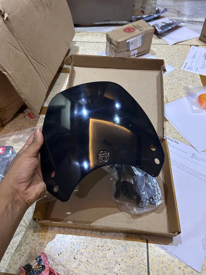 Smoke Visor with Bracket for Royal Enfield Hunter 350 – Stylish Wind Deflector