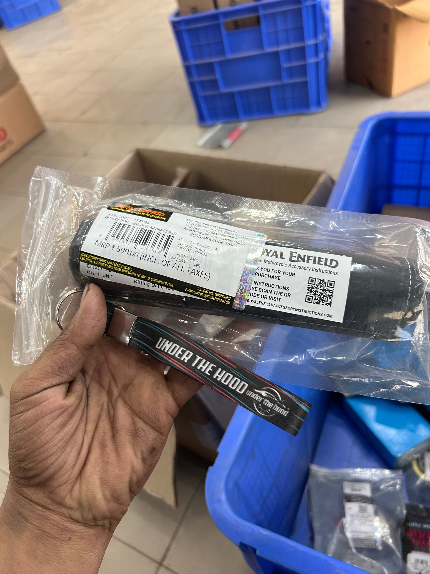 Black Handlebar Brace Pad (Foam Padded Crossbar Cover) for Royal Enfield Interceptor 650 – 1990496 (Replaces 1990402)