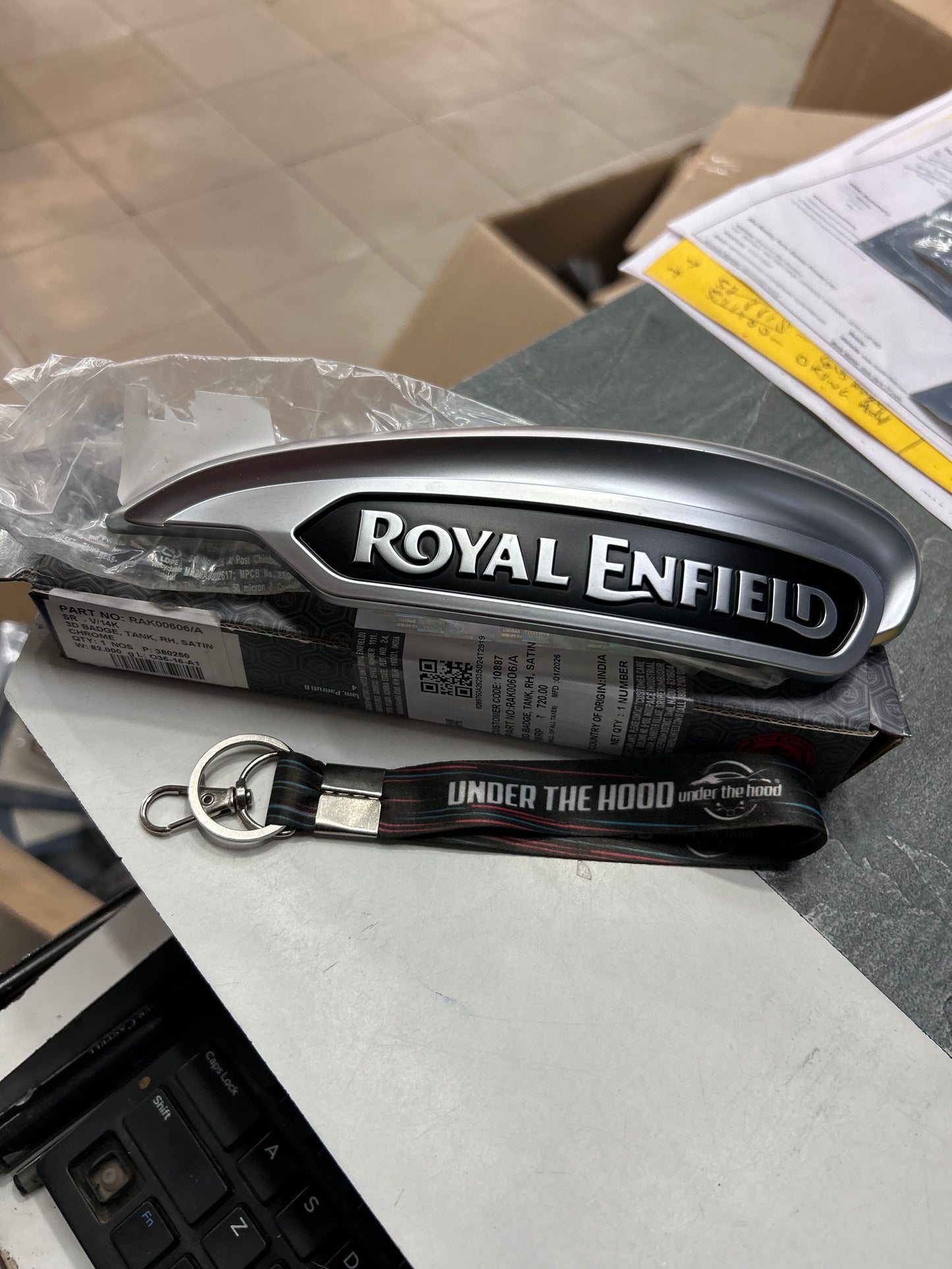 Royal Enfield 3D Tank Badge RH (Satin Chrome) for Meteor 350 – RAK00606/A
