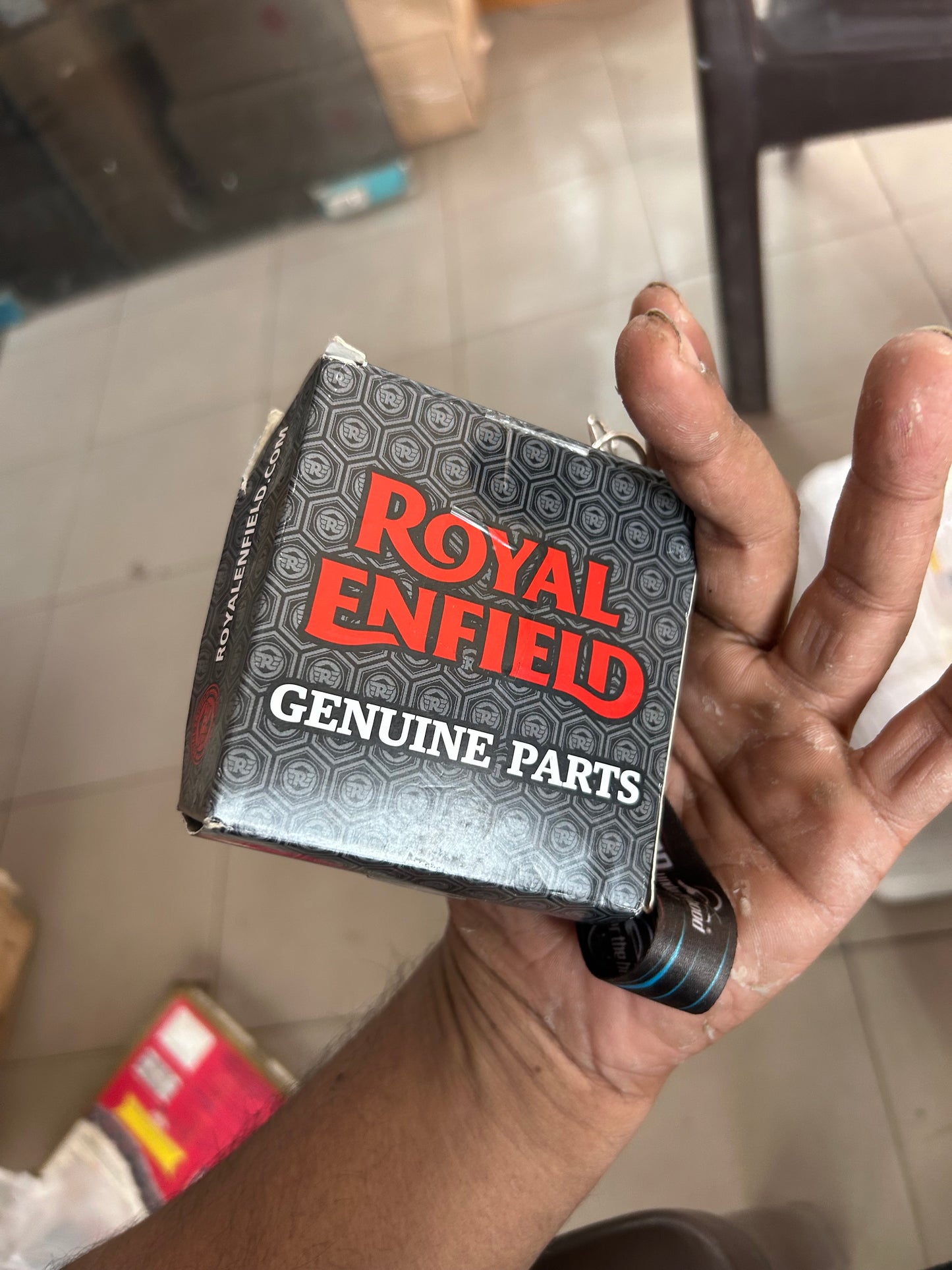 Royal Enfield Auto Chain Tensioner Assembly 574128/E – Genuine OEM for Himalayan 411 / Cam Chain Tensioner