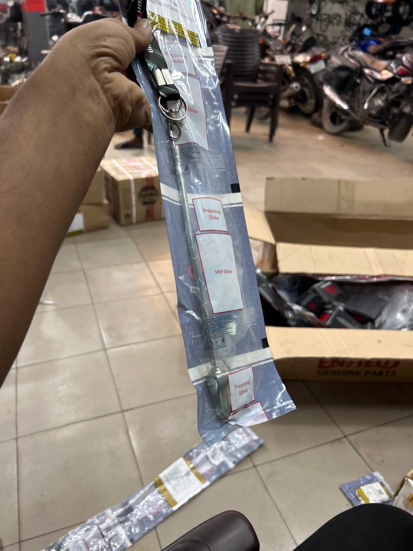 Royal Enfield Rear Brake Rod Kit (Drum Rear Models) — Classic 350 UCE (BS3), Bullet 350 UCE KS/ES, Electra 350 UCE ES; Bullet 500 UCE (drum years only) — 888076 | Genuine OE