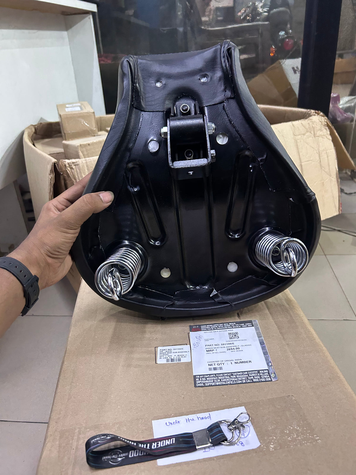 Royal Enfield Classic 350 UCE / Classic 500 Rider Seat Sub Assembly – 591199/E