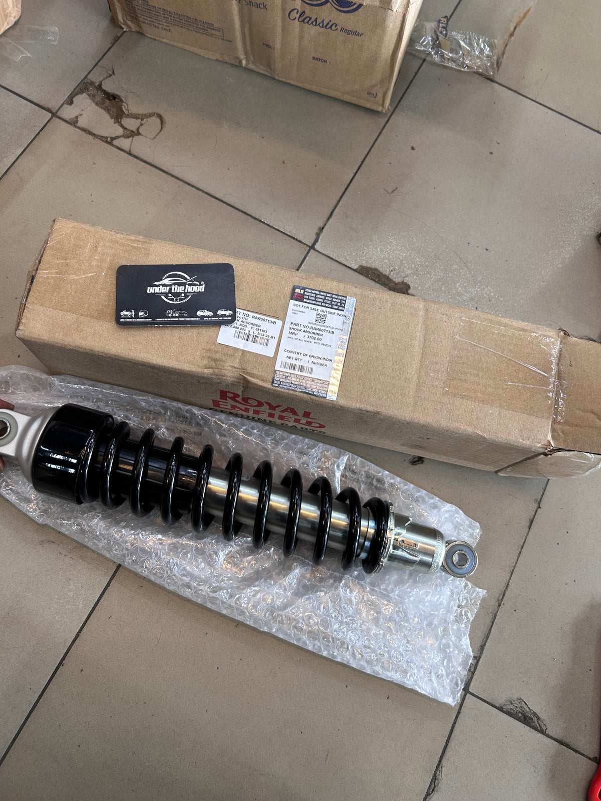 Royal Enfield Bear 650 Rear Shock Absorber Set of 2 RAR00713/B