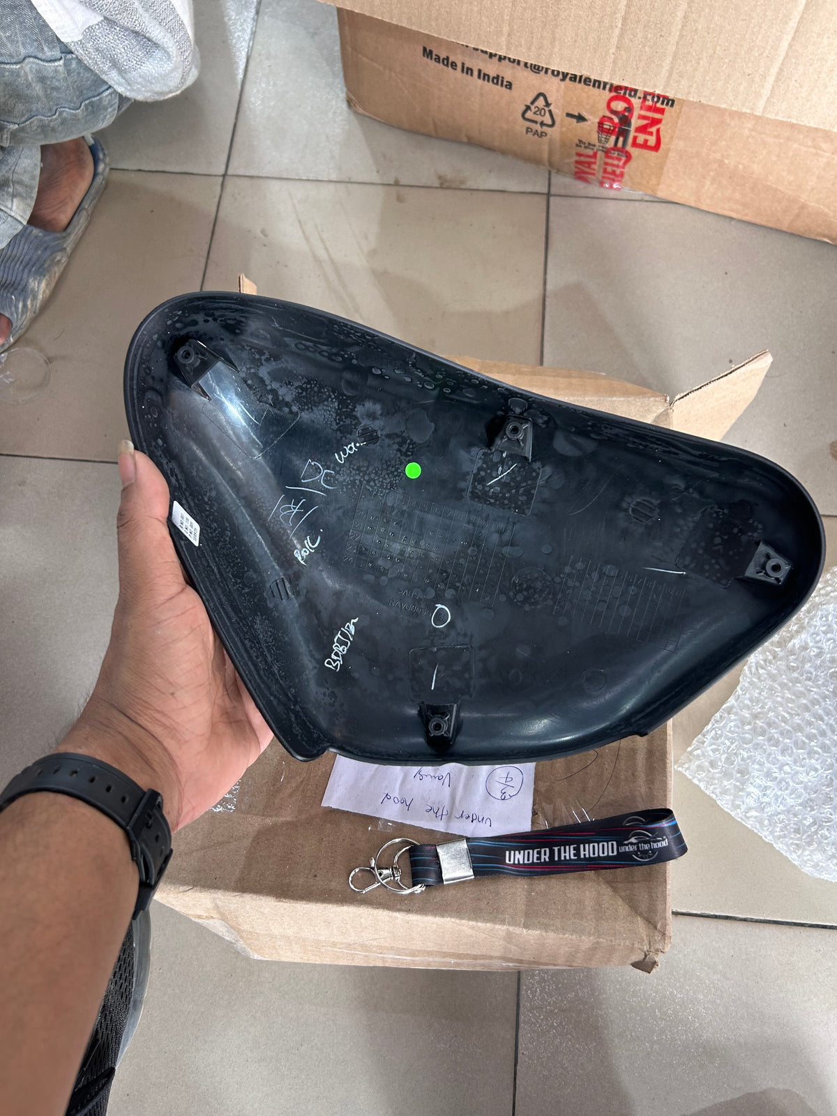 Royal Enfield RAV00346/B - Outer Cover / Side Panel Outer Cover (Right Hand) - Matte Black (Stellar Black) for Meteor 350