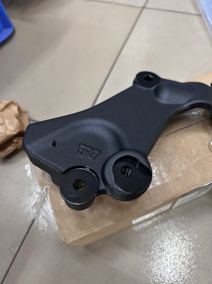 Control Plate, RH (Right-Hand Side Plate Bracket) for Royal Enfield Himalayan 450 – RAE00826/B