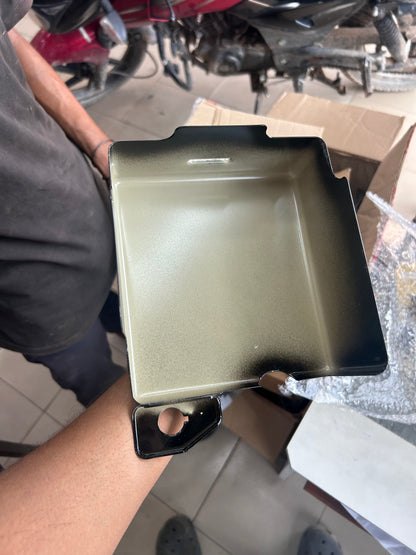 Royal Enfield 866276 – Battery Side Cover Black – UCE Models (Electra, Classic, Bullet)