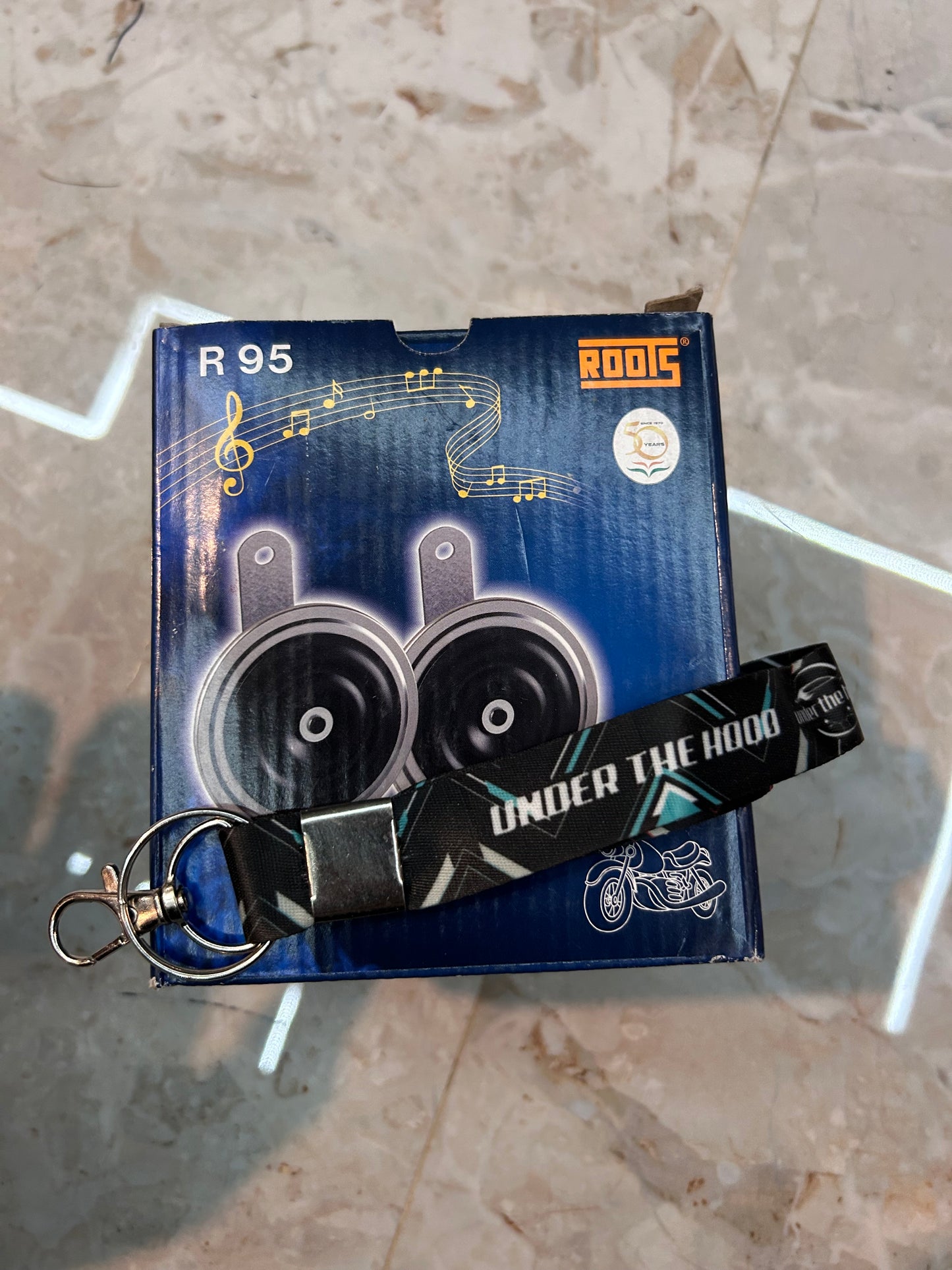 Roots R95 Twin Horn Set – 12V (90/95mm) Universal Fit for Cars & Motorcycles (OEM Quality, High-Performance Sound)