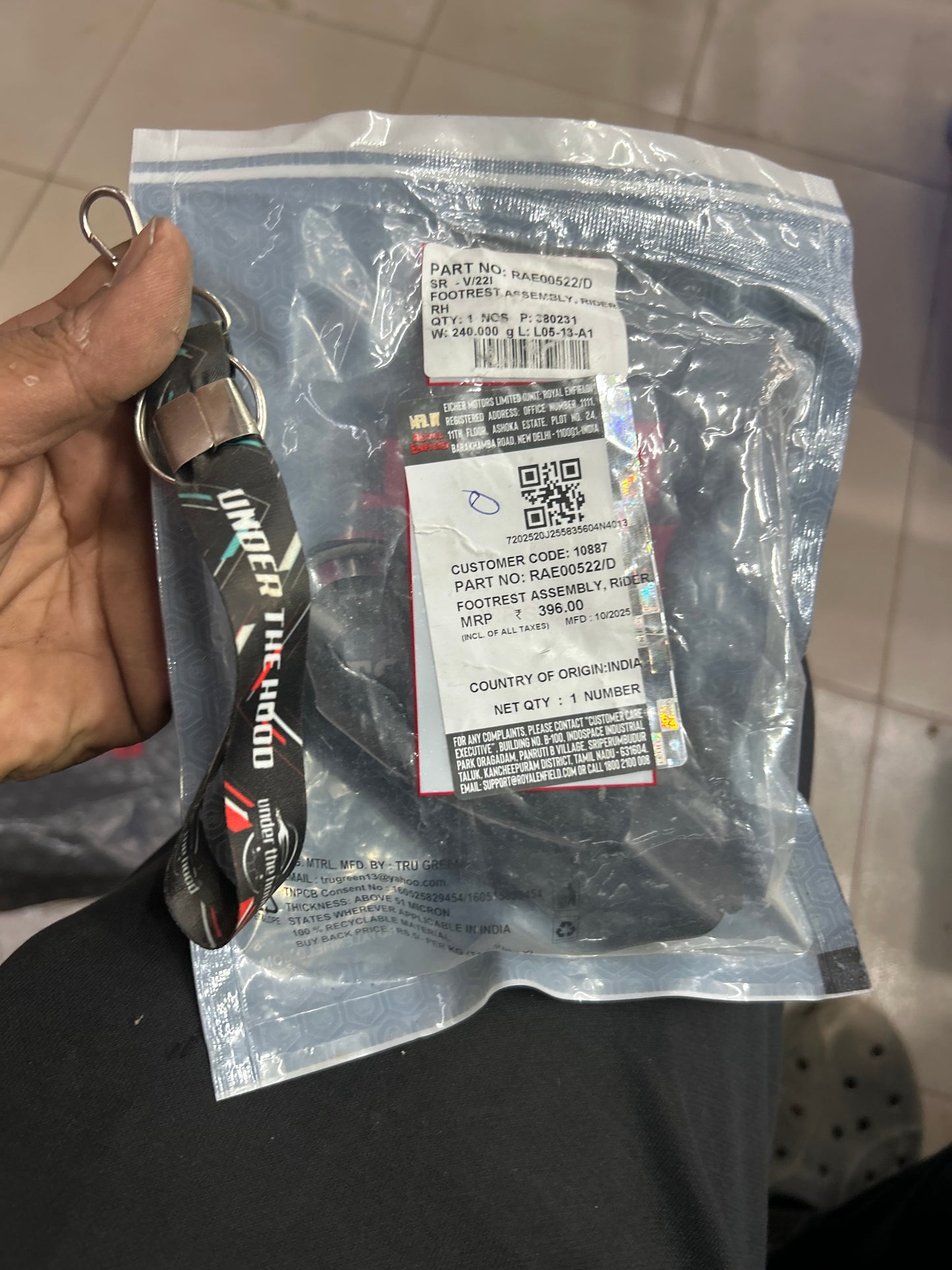 Royal Enfield Right Rider Footrest Assembly – OEM (RAE00522/D) for Bear 650