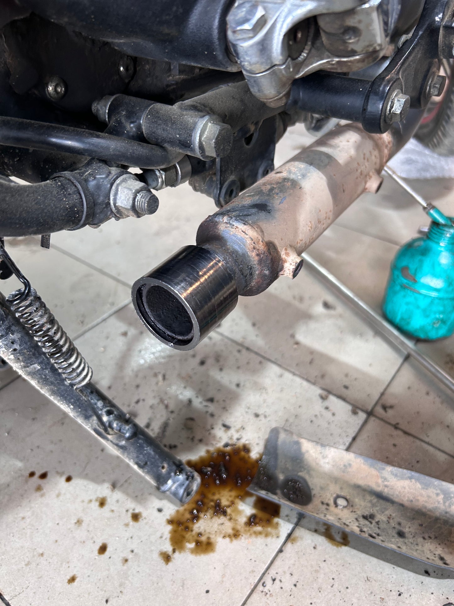 Royal Enfield 573211/B Silencer Gasket – OEM Exhaust Seal for Classic 500, Bullet 500, GT 535, Himalayan, Scram 411 & Bear 650