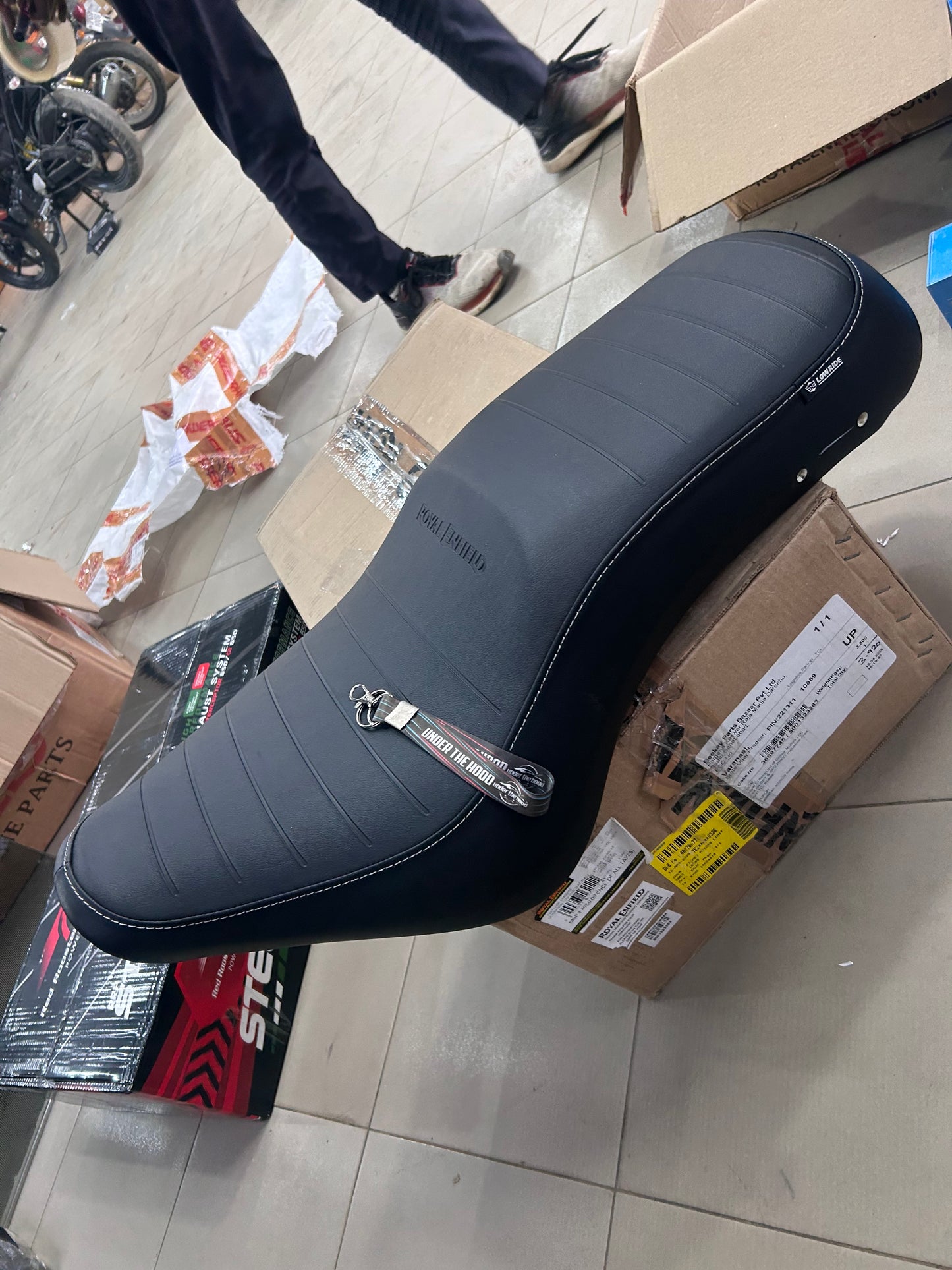 Royal Enfield Black Low Ride Dual Seat KXA00053 — OEM Lowered Seat for Bullet 350