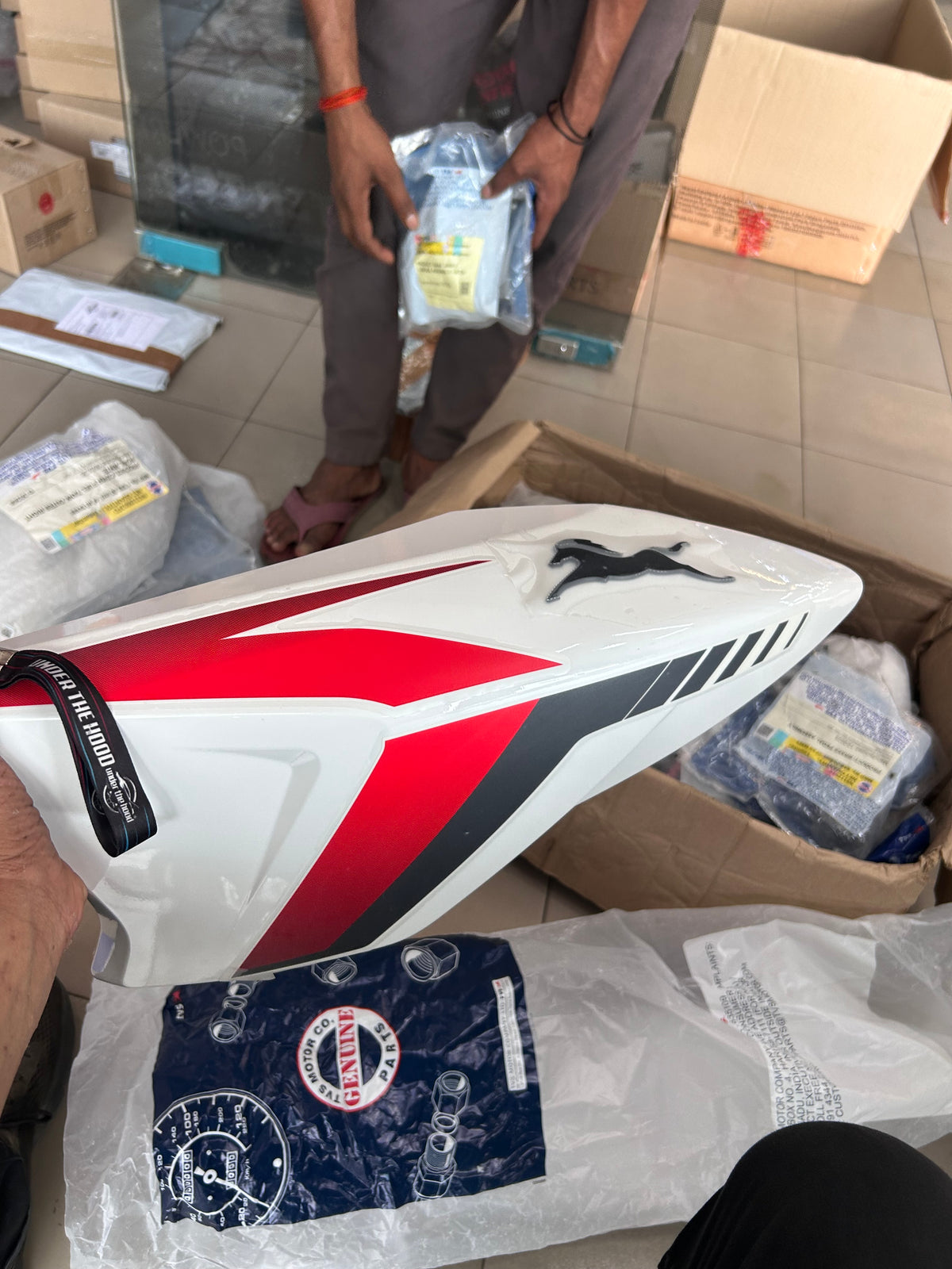 TVS Genuine Apache RTR 160 WT Edition Left Fuel Tank Cover with Tapeset Pearl White N92228802FM