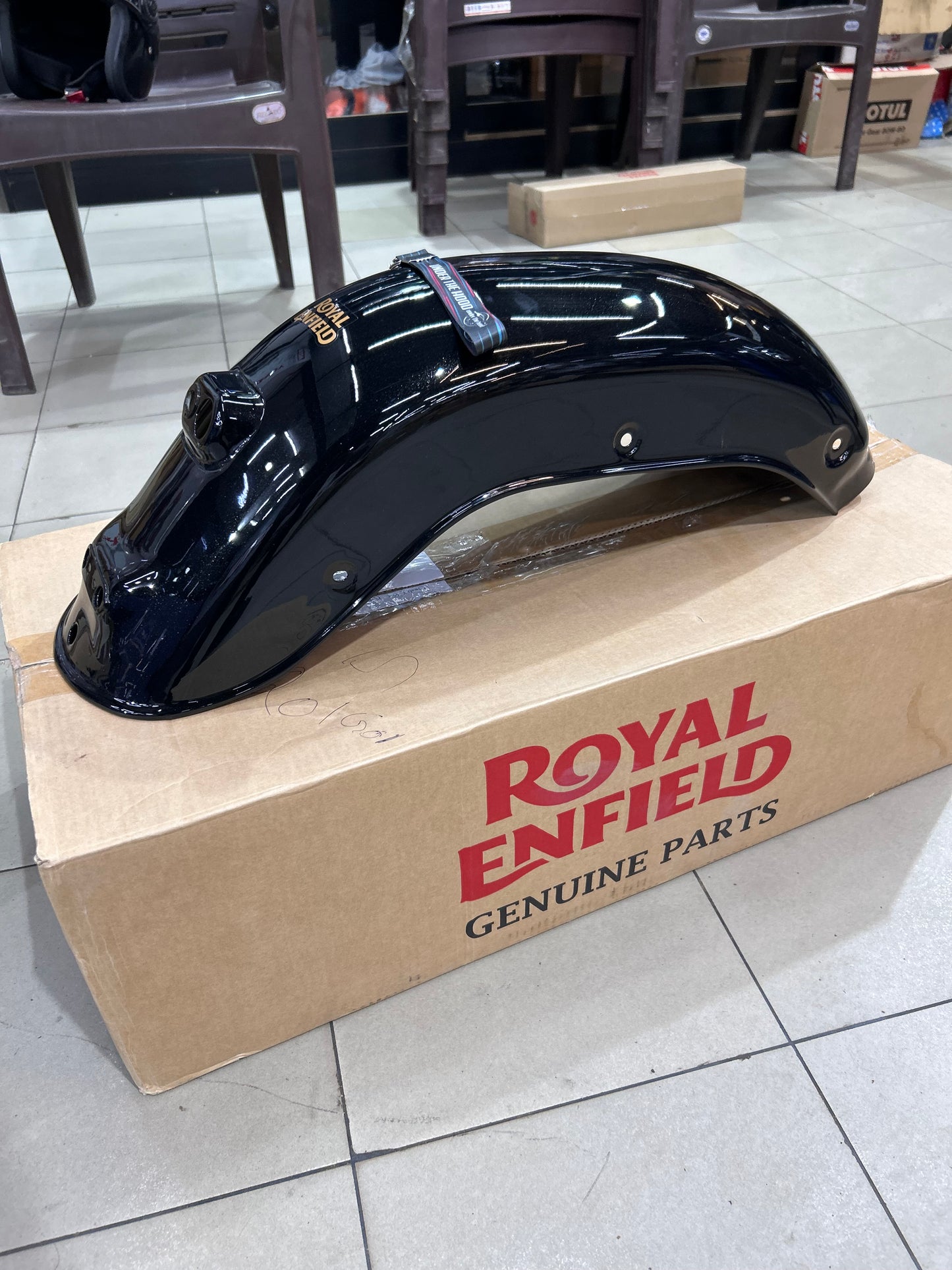 Royal Enfield RAQ00952/A Rear Mudguard with Sticker – Metallic Gloss Black – Bullet 350 Standard Black (J-Series BS6) – Genuine OEM