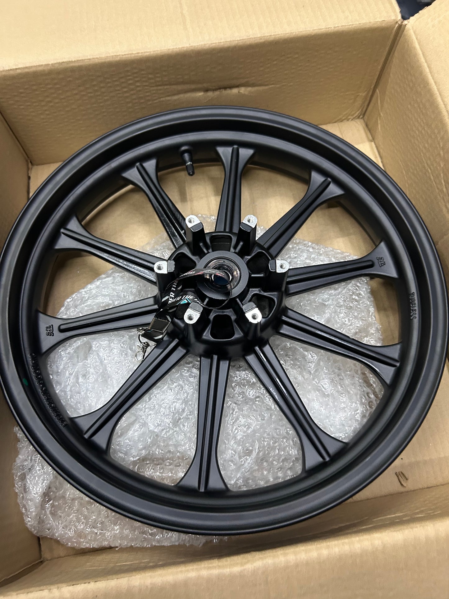 Royal Enfield Alloy Wheel Set (Front RAJ00447/A + Rear RAT00463/A) – OEM Black Alloy Wheels with Bearings & Valve for Classic 350 Reborn & New Bullet 350 (Spoke to Alloy Upgrade)