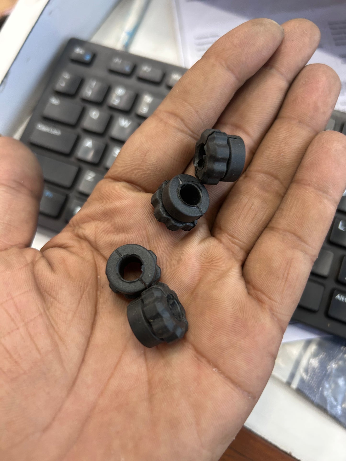 ROYAL ENFIELD 148382/B - RUBBER, HANDLE BAR END PACK OF 4 PCS