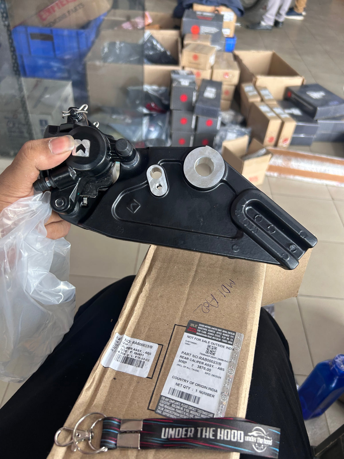 Royal Enfield RAB00023/B Rear Caliper Assembly – OEM ABS Rear Brake Caliper for Classic 350/500, Bullet 500 & Thunderbird 350/500