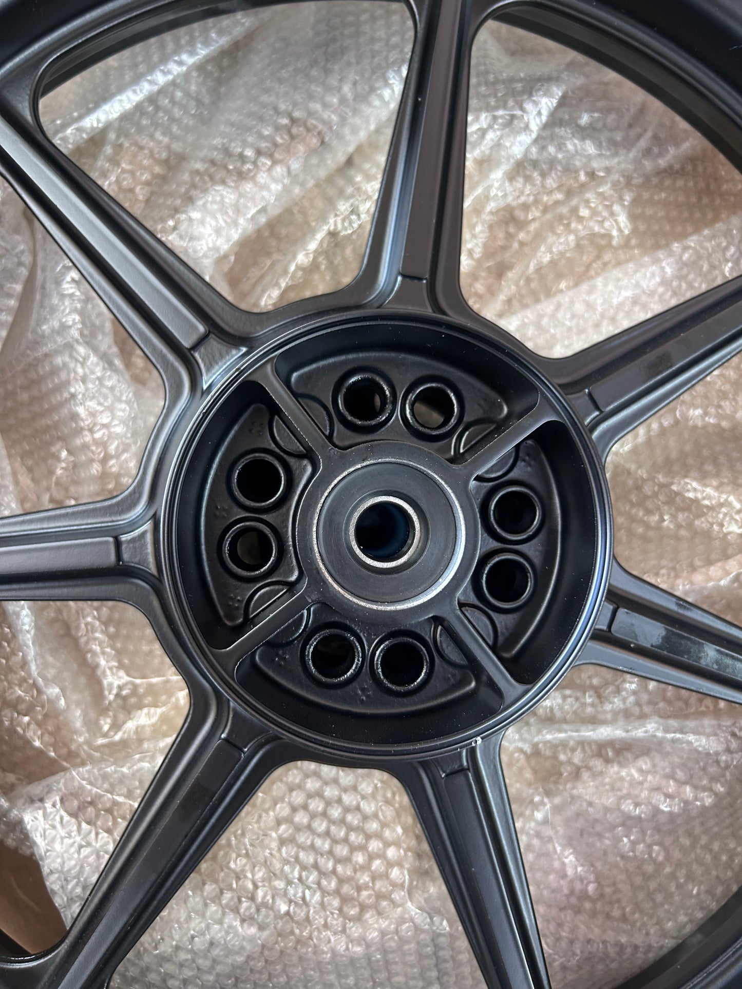 Royal Enfield RAT00704/A Rear Alloy Wheel 18-inch – OEM Tubeless Upgrade for GT 650 & Interceptor 650