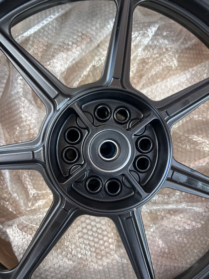 Royal Enfield RAT00704/A Rear Alloy Wheel 18-inch – OEM Tubeless Upgrade for GT 650 & Interceptor 650