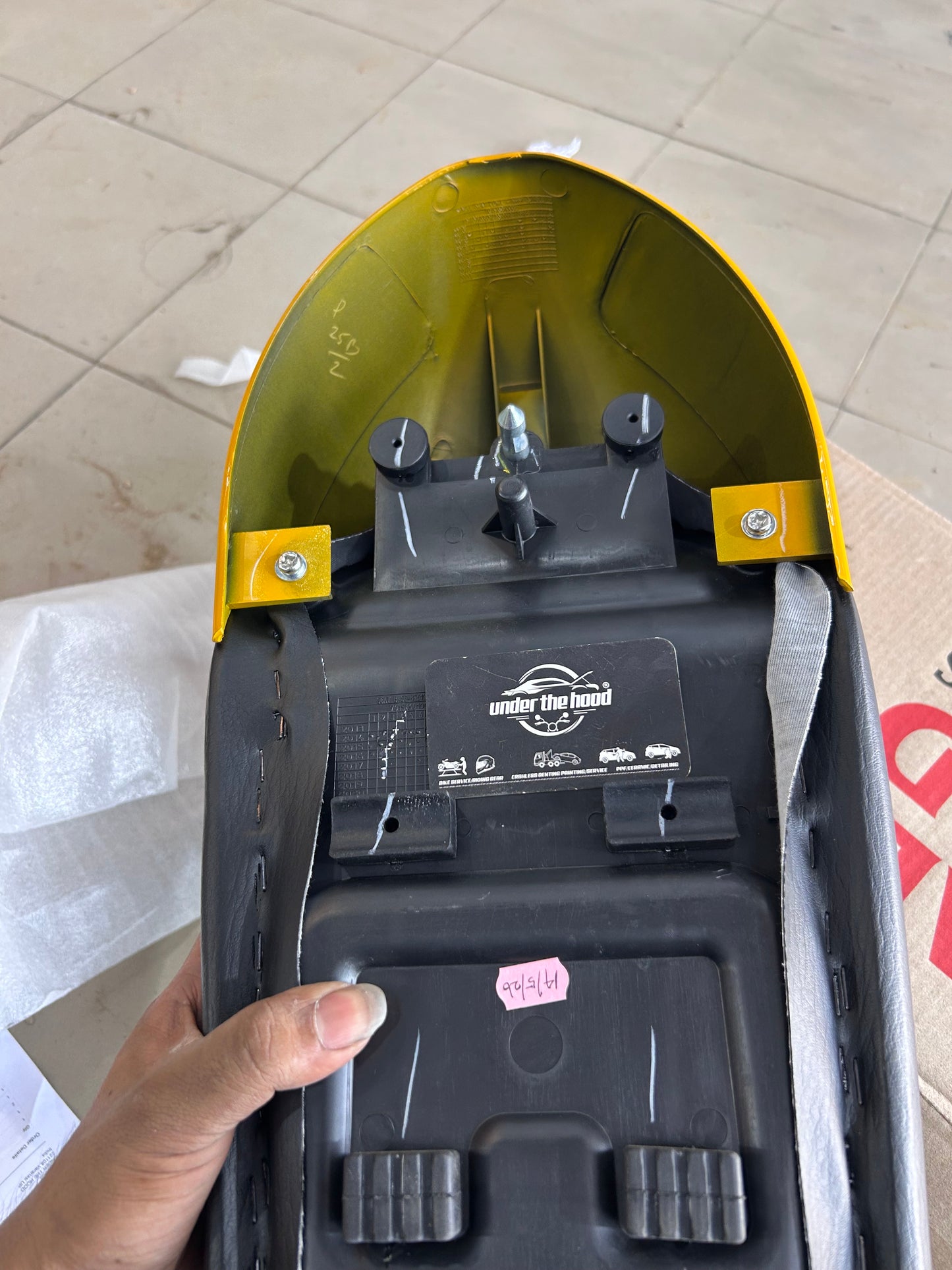 Royal Enfield Continental GT 535 Yellow Single Seat Assembly 585975/A