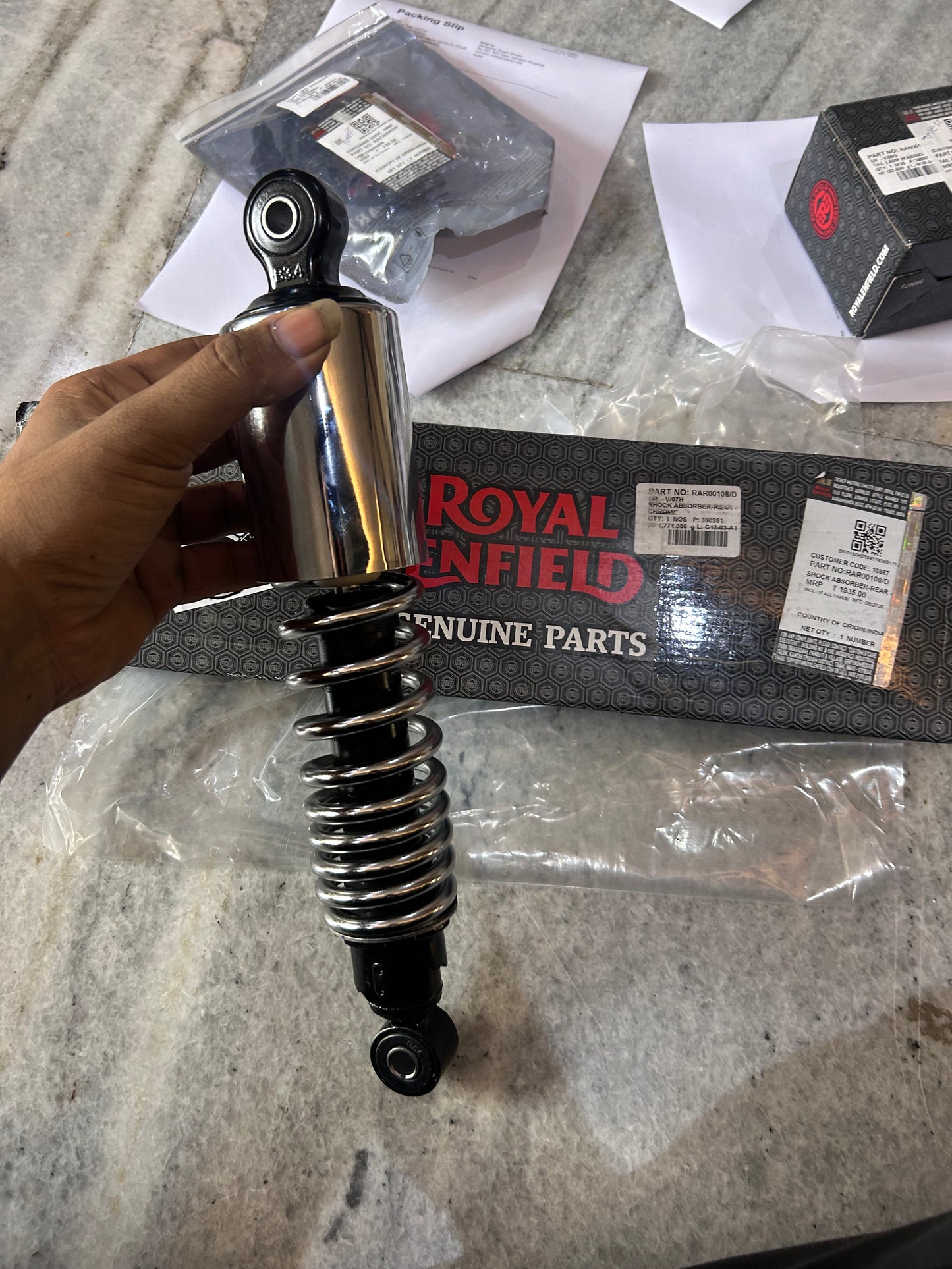 Royal Enfield RAR00108/D – OEM Rear Shock Absorber Chrome (Single) for Classic 350 Reborn & New Bullet 350 J-Series