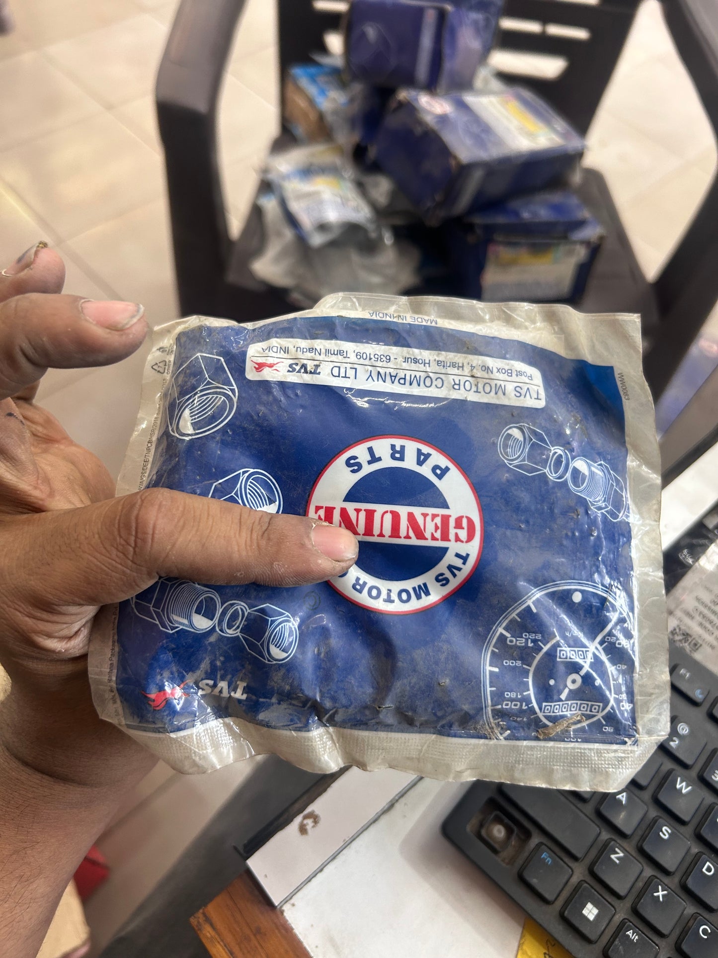 TVS N9325520 – Genuine Set Plate Clutch Driven (5 Nos - 1 Set) for Apache RTR 200