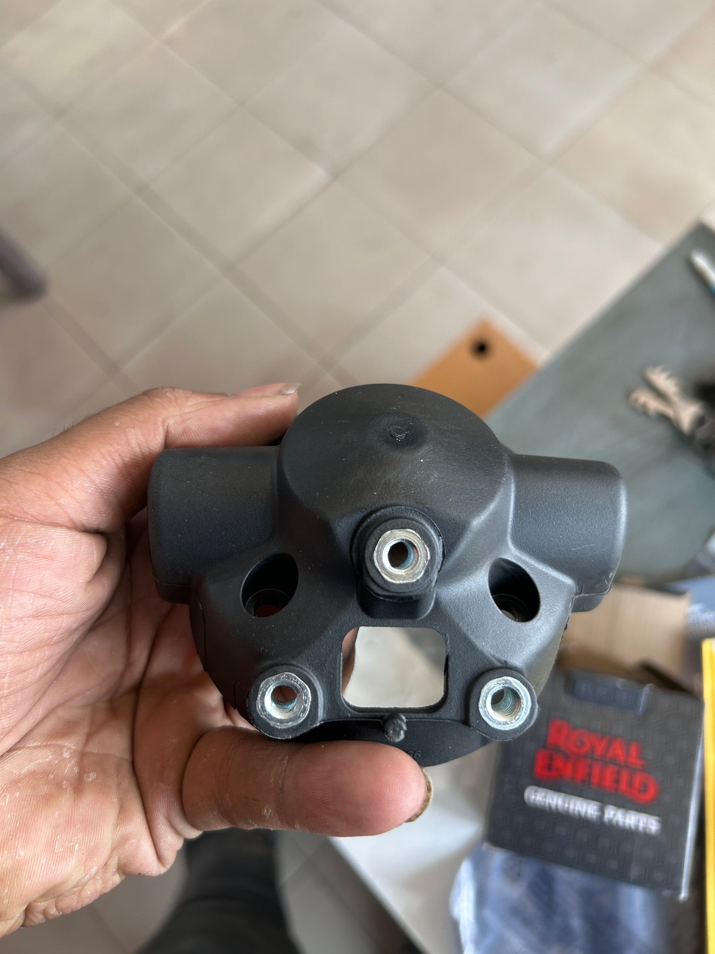 ROYAL ENFIELD RAN00166/B - TAIL LAMP HOUSING HUNTER 350 TAIL LAMP HOUSING