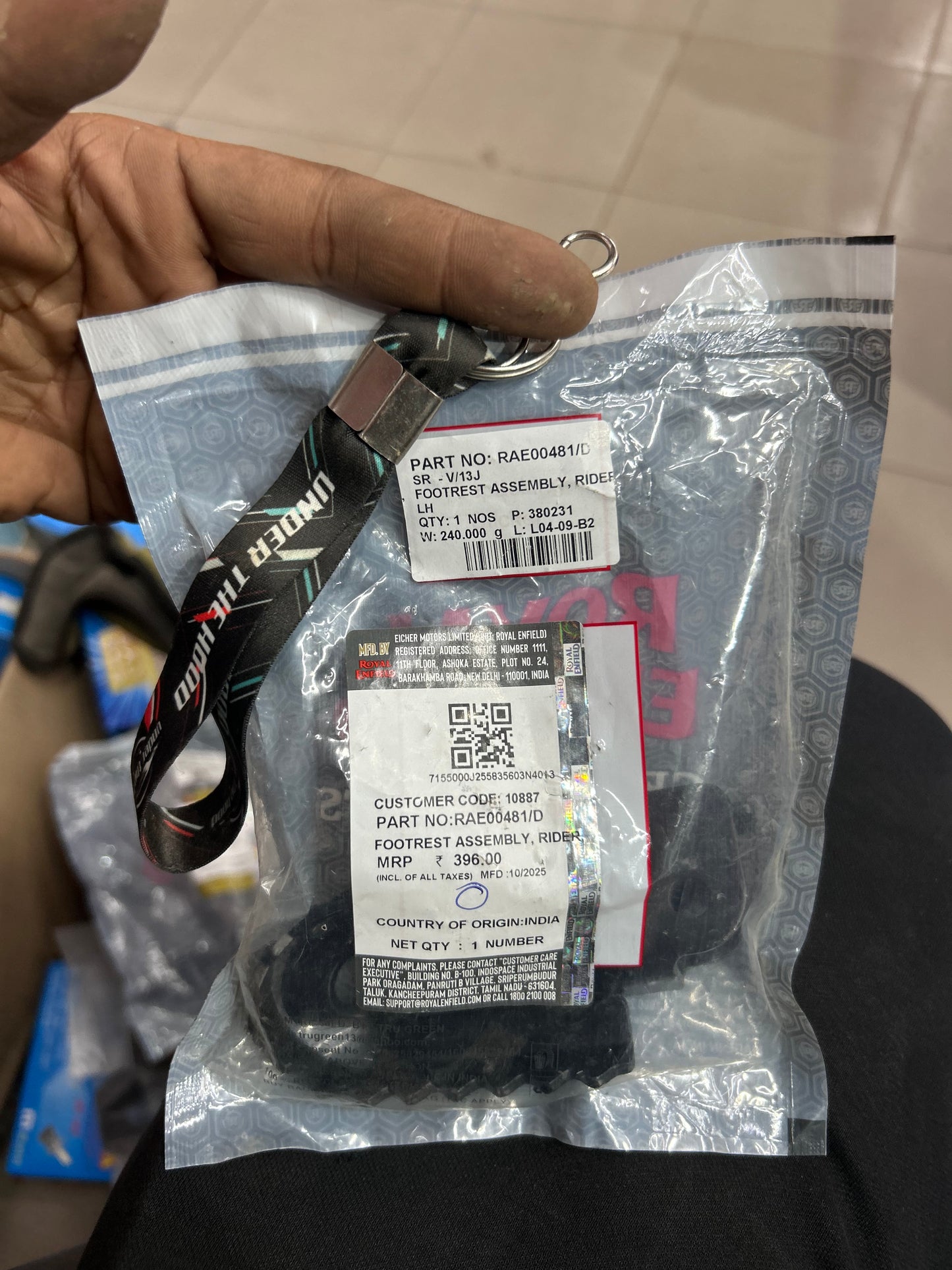 Royal Enfield Left Rider Footrest Assembly – OEM (RAE00481) for Bear 650