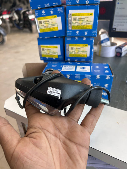 Bajaj Pulsar N160 Rear Right Indicator (RH) – JR401012 | Genuine OEM Turn Signal (2022–2023)