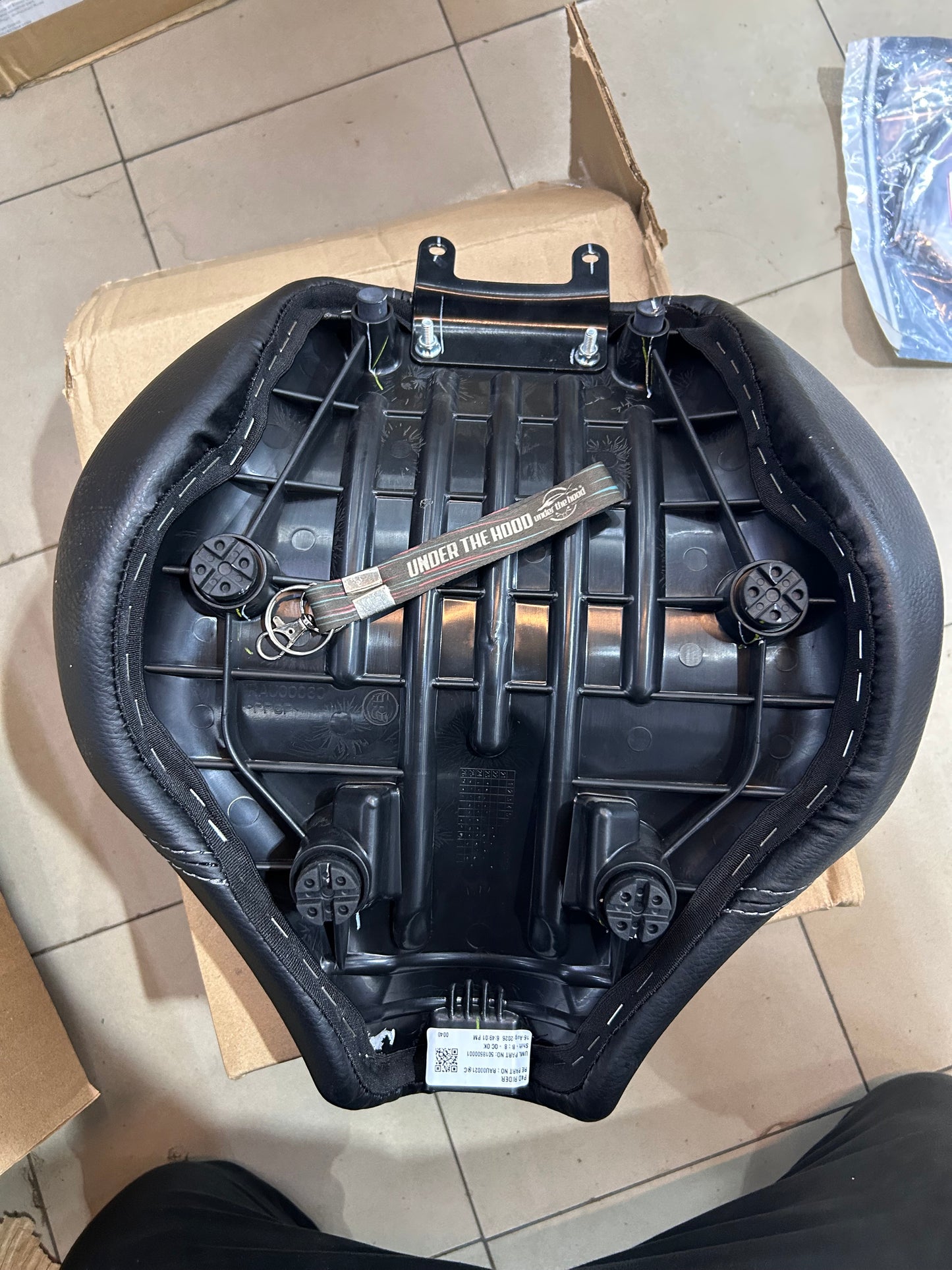 Royal Enfield Super Meteor 650 Rider Seat Assembly RAU00021/C